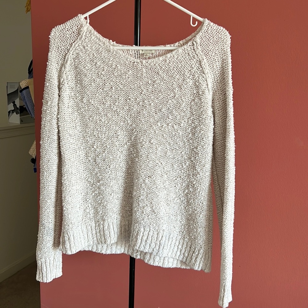 White sweater kinda top